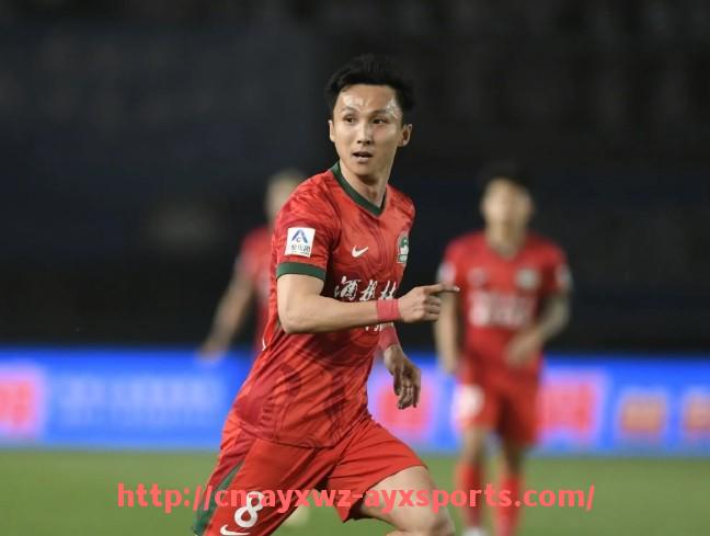 爱游戏体育-英超球员佩戴的手表品牌及其时尚解读