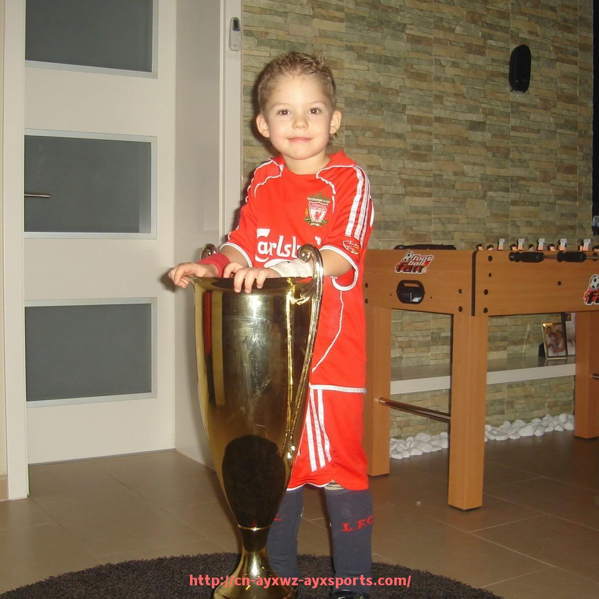 爱游戏体育-被称为“斑马军团”的意甲球队详细介绍